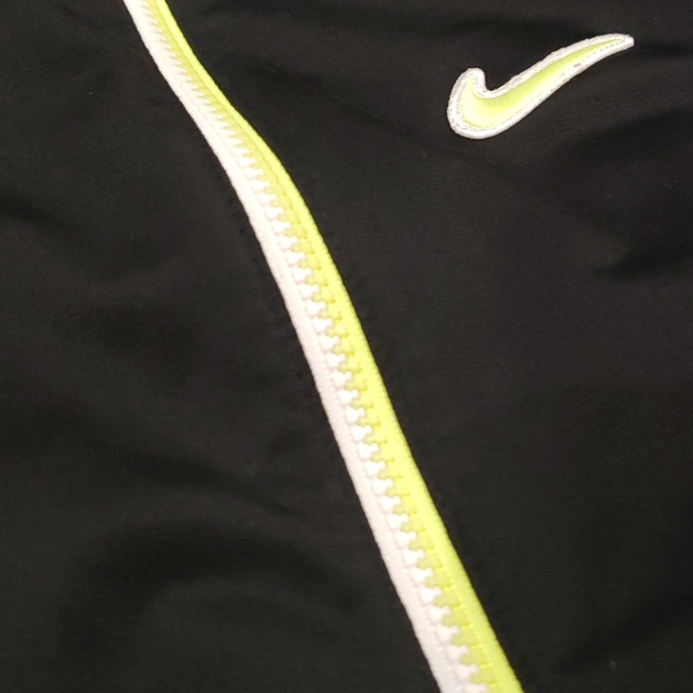 Nike jacket - Picture 2 of 6